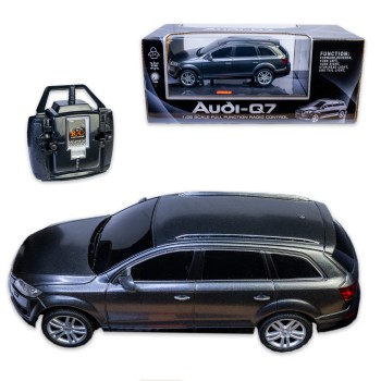 G282390-866-2801 Дитяча машинка на радіокеровані Audi Q7 масштабу 1:28 3 кольори