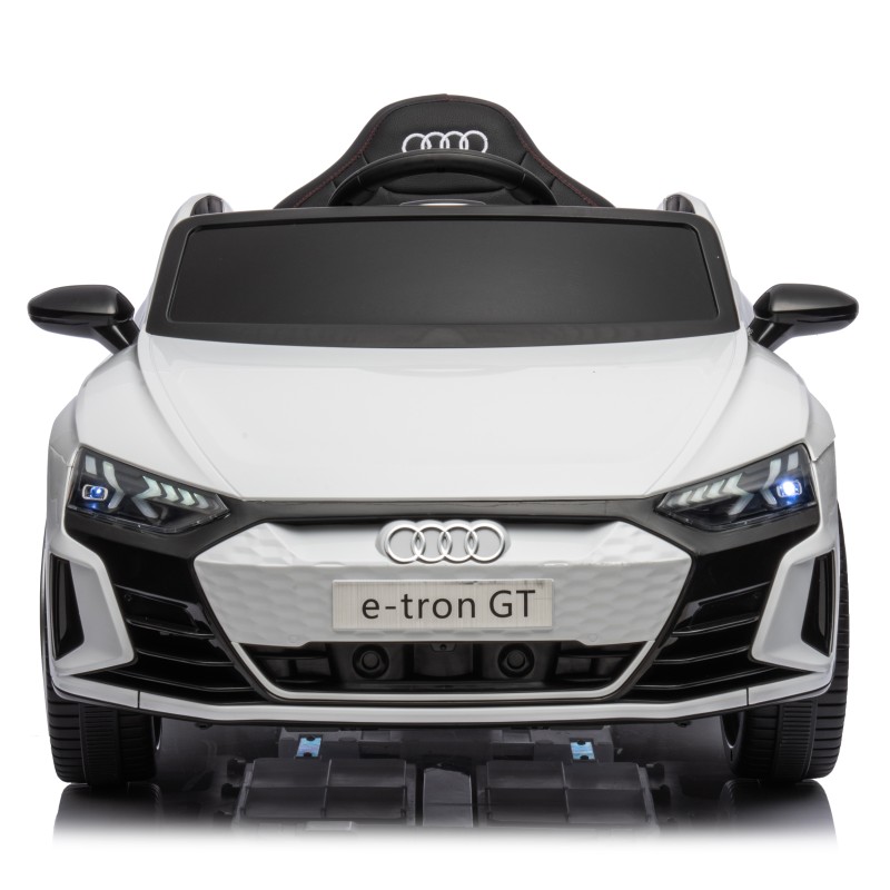 Дитячий двомоторний електромобіль з ліцензією Audi RS E-Tron BF717