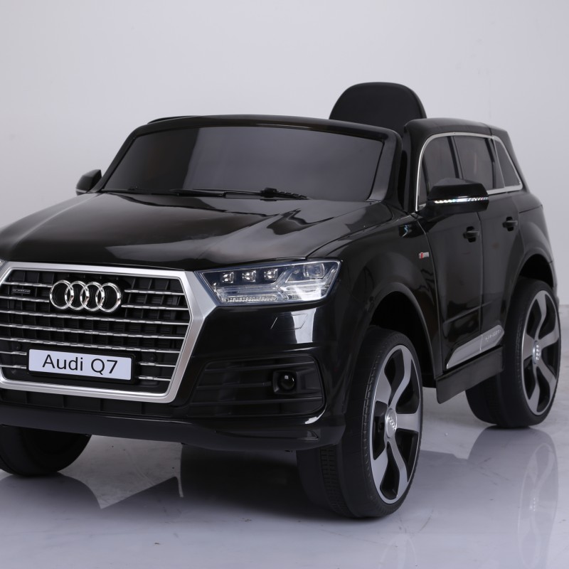Дитячий електромобіль Audi Q7 YJ2188В