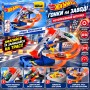 Ігровий автотрек Hot Wheels «Гонки на заводі» моторизований, із запуском двох машинок та поворотними шлагбаумами